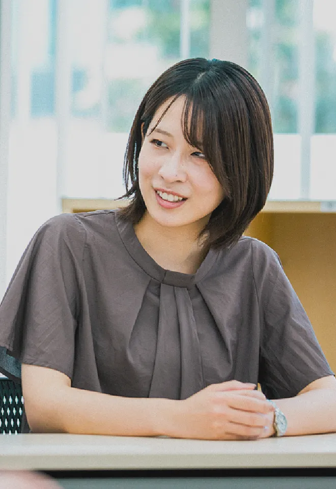 クロストーク 社員画像